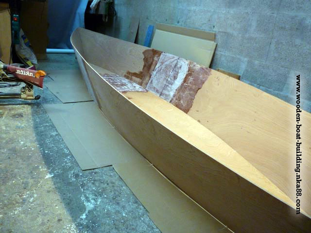  -wooden-boat-building-guide-403-stich-and-glue-homebuild-boat_xs.jpg