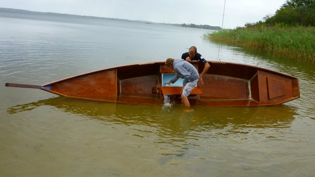 Plywood Pirogue Plans http://www.wooden-boat-building.nka88.com/fr/3 